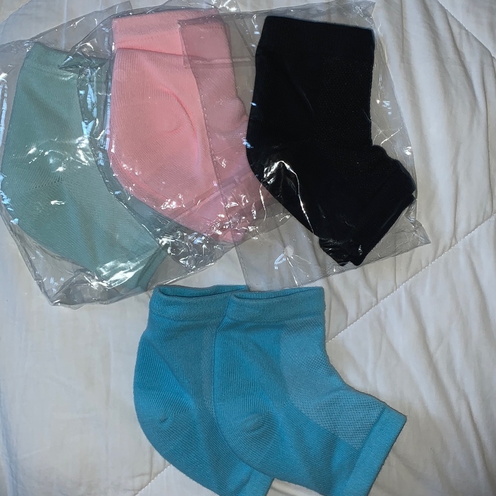 Moisturizing Gel Heel Socks Open Toe Socks for Dry Hard Cracked Heels, 4 colors.
